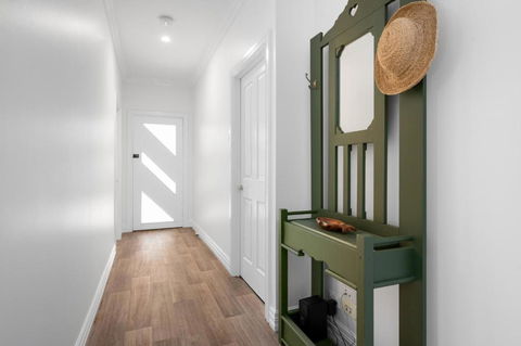 Your Ideal Escape On Hinemoa Street - Accommodation Cooktown 2