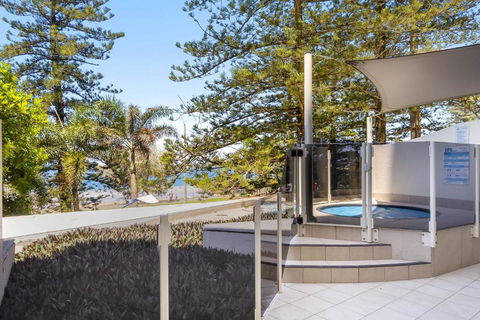 ZANZ205- Exclusive Outdoor Spa With Ocean Glimpses - Accommodation Cooktown 1