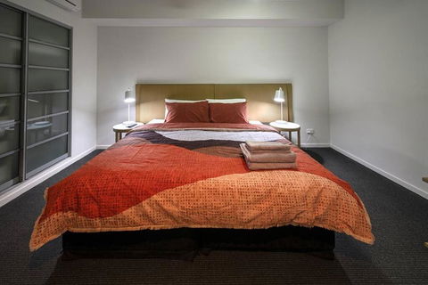 ZEN CITY & SEA Executive 1-BR Suite In Darwin CBD - Accommodation Cooktown 1