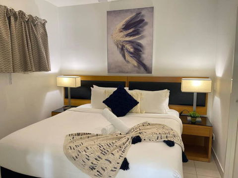 ZEN OCEAN BLISS - Cozy 2-BR/2-BA Sea View Retreat - Accommodation Cooktown 1