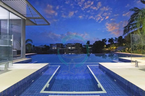 ZenLux: 4BR Bayview Mansion Infinity Pool + Cinema - Accommodation Cooktown 1
