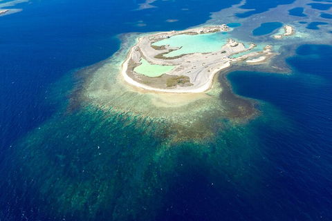 Abrolhos Islands Fixed-Wing Scenic Flight - Accommodation Cooktown 4