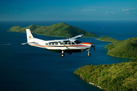 Reef And Island Scenic Flight From Airlie Beach - Accommodation Cooktown 3