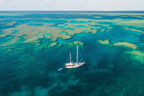 3 Day Whitsundays Sailing And Diving Adventure: Kiana - Accommodation Cooktown 1