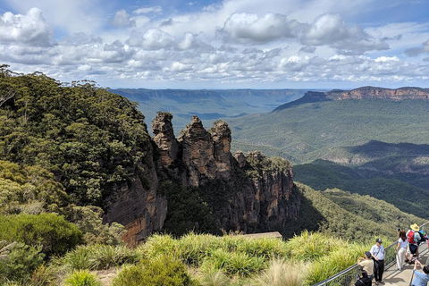 Blue Mountains Private Tour - Wild Kangaroos, Waterfalls And The Three Sisters - Accommodation Cooktown 0
