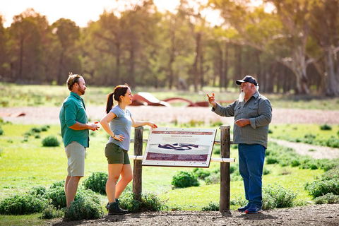 Yura Udnyu - Our Culture, Your Culture (Aboriginal Cultural Walk) - Accommodation Cooktown 3